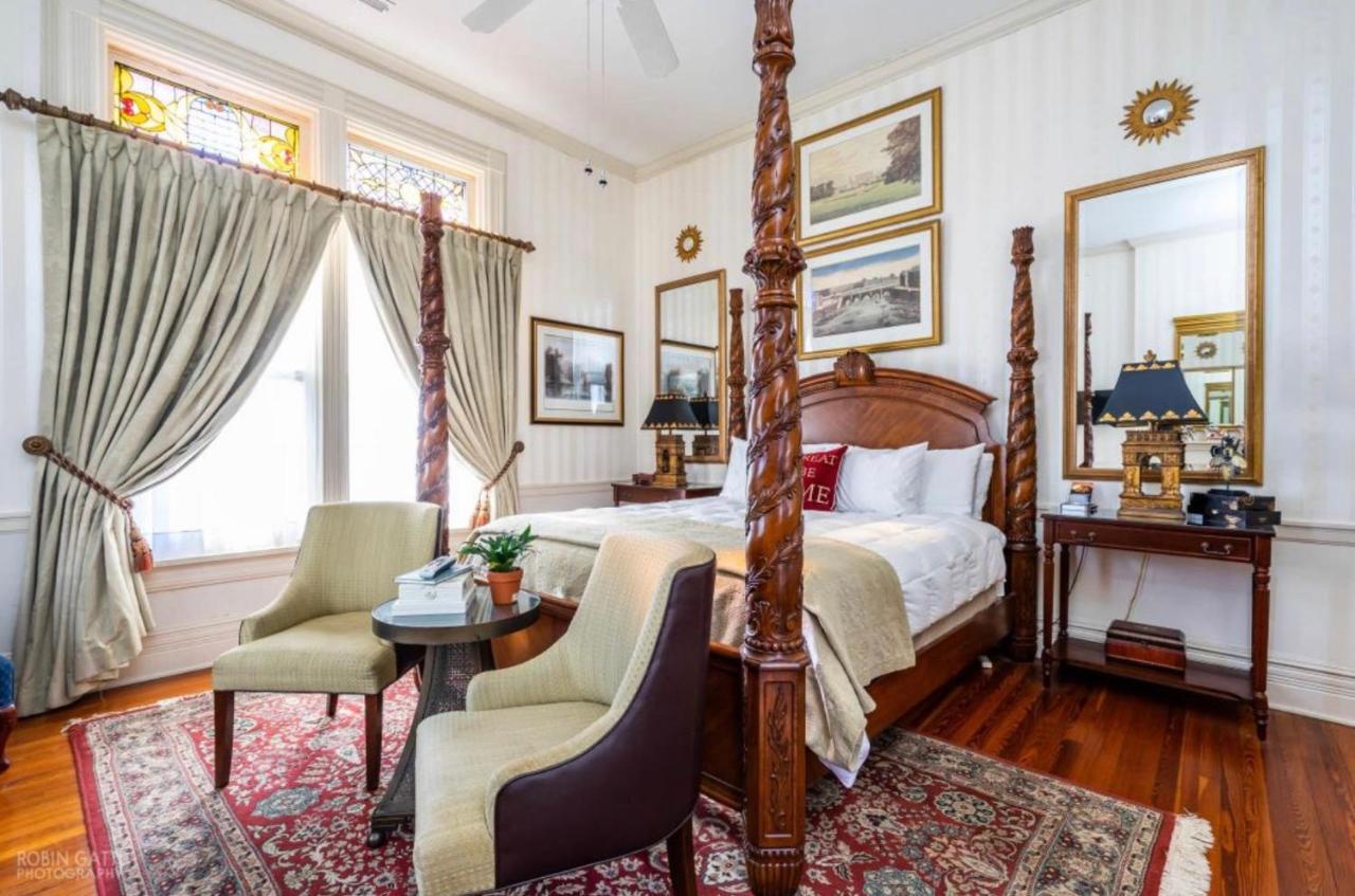 Burke Mansion Bed and Breakfast Μαίηκον Εξωτερικό φωτογραφία