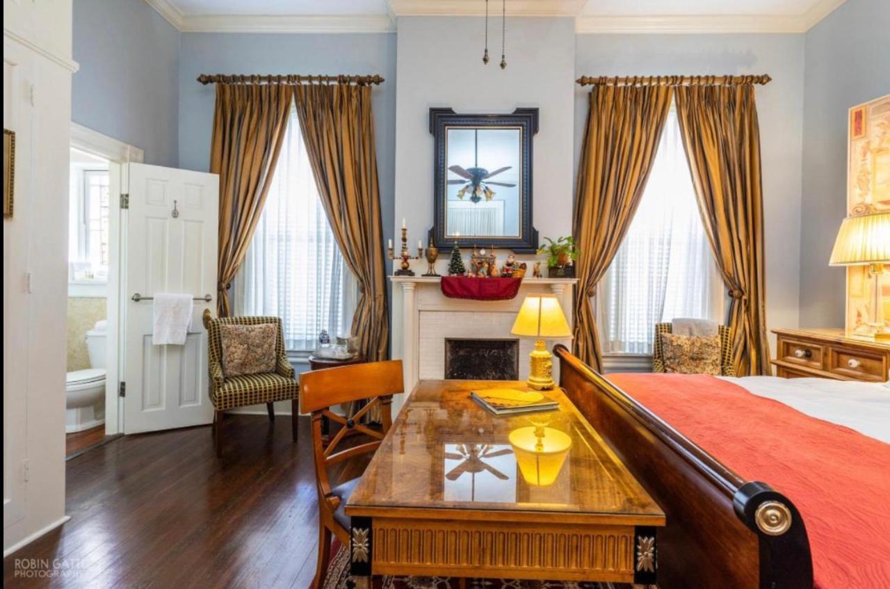 Burke Mansion Bed and Breakfast Μαίηκον Εξωτερικό φωτογραφία