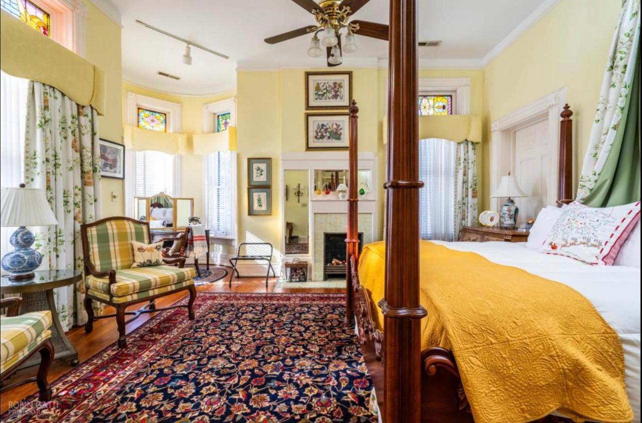 Burke Mansion Bed and Breakfast Μαίηκον Εξωτερικό φωτογραφία