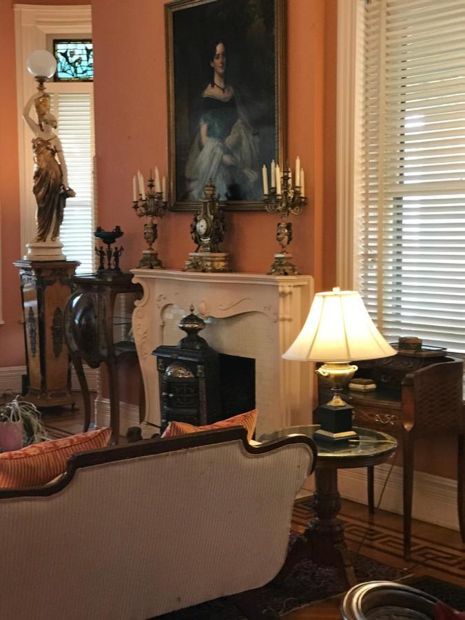 Burke Mansion Bed and Breakfast Μαίηκον Εξωτερικό φωτογραφία