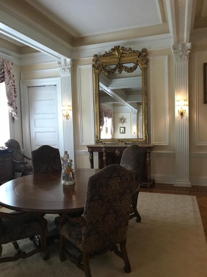 Burke Mansion Bed and Breakfast Μαίηκον Εξωτερικό φωτογραφία