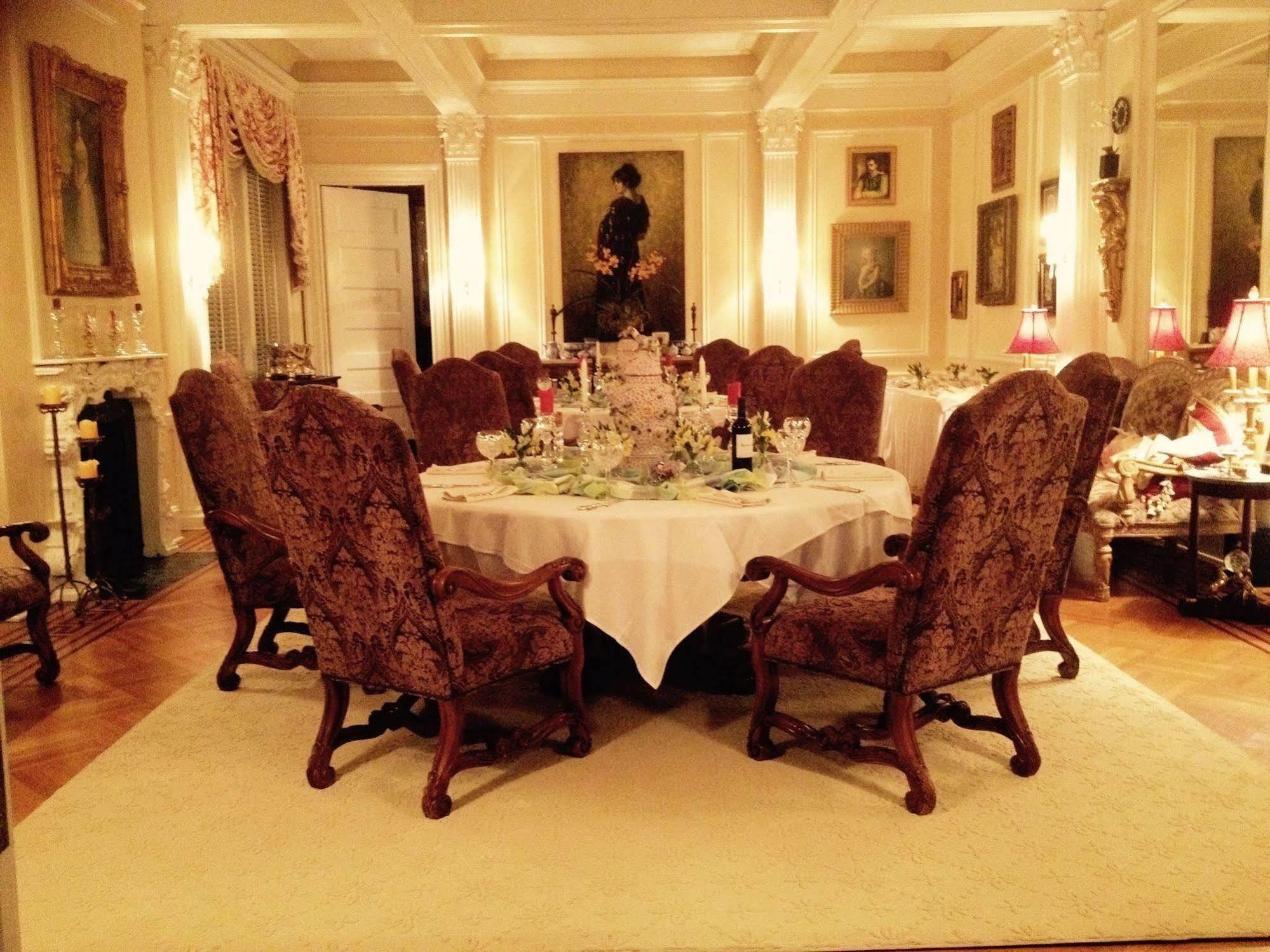 Burke Mansion Bed and Breakfast Μαίηκον Εξωτερικό φωτογραφία