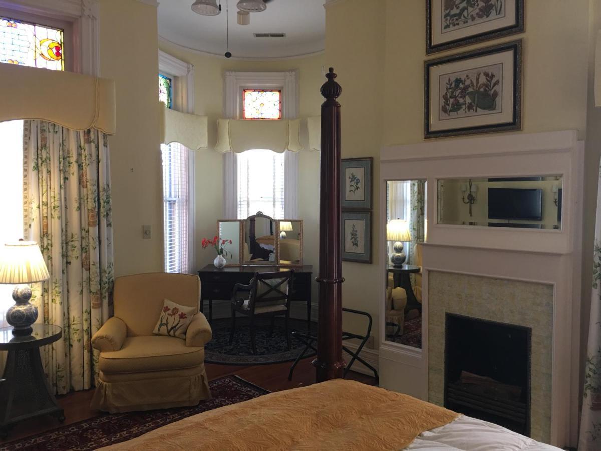 Burke Mansion Bed and Breakfast Μαίηκον Εξωτερικό φωτογραφία